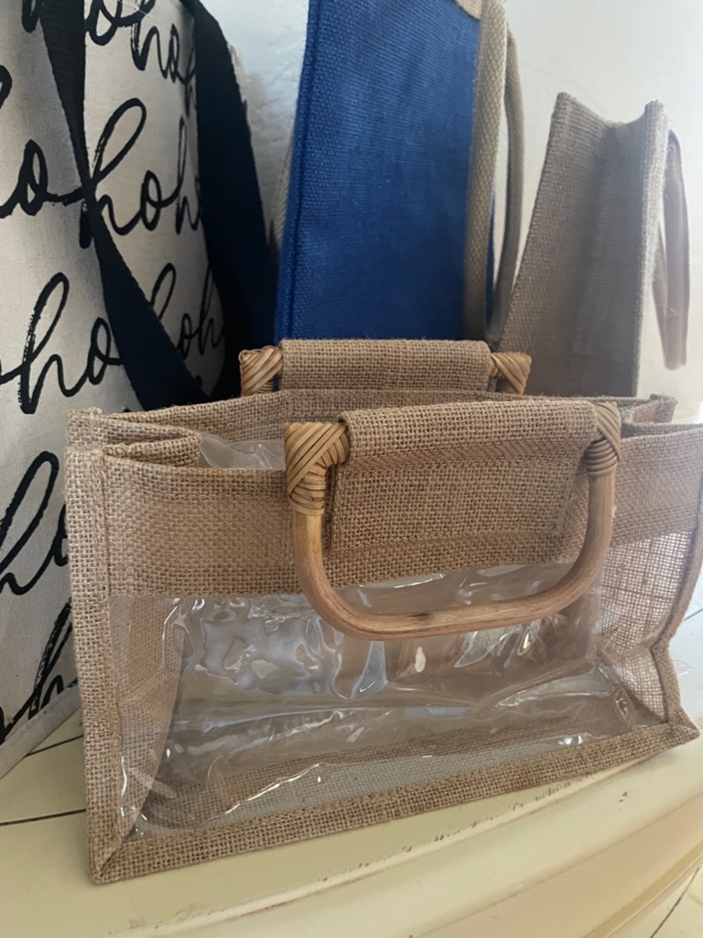 4 Totes - Picture 3 of 8